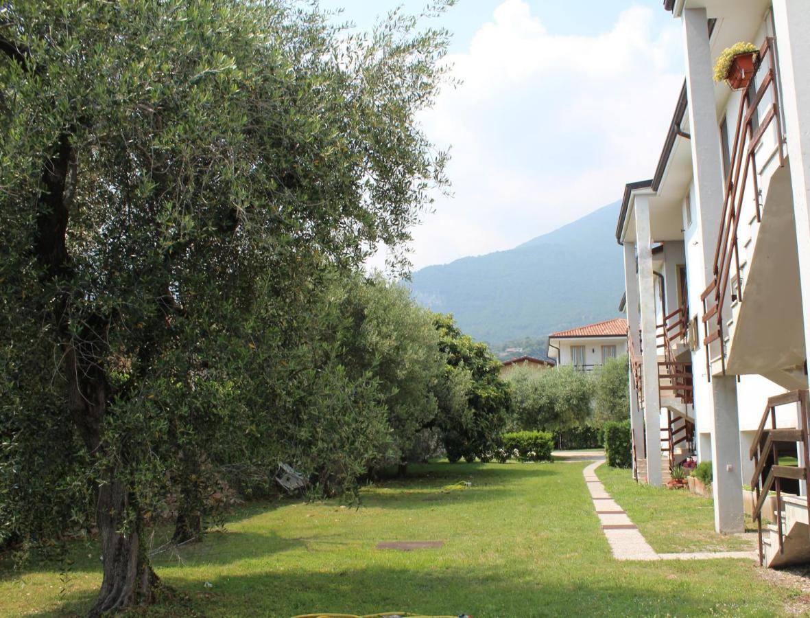 Casa Biancoliva Apartment Toscolano Maderno Luaran gambar
